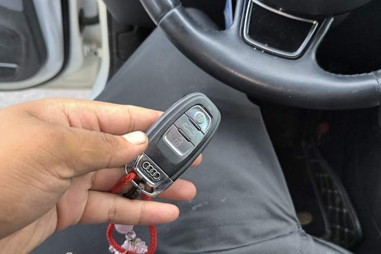 Used Audi A4L 2013 35 TFSI Automatic Technology Edition Vehicle Key