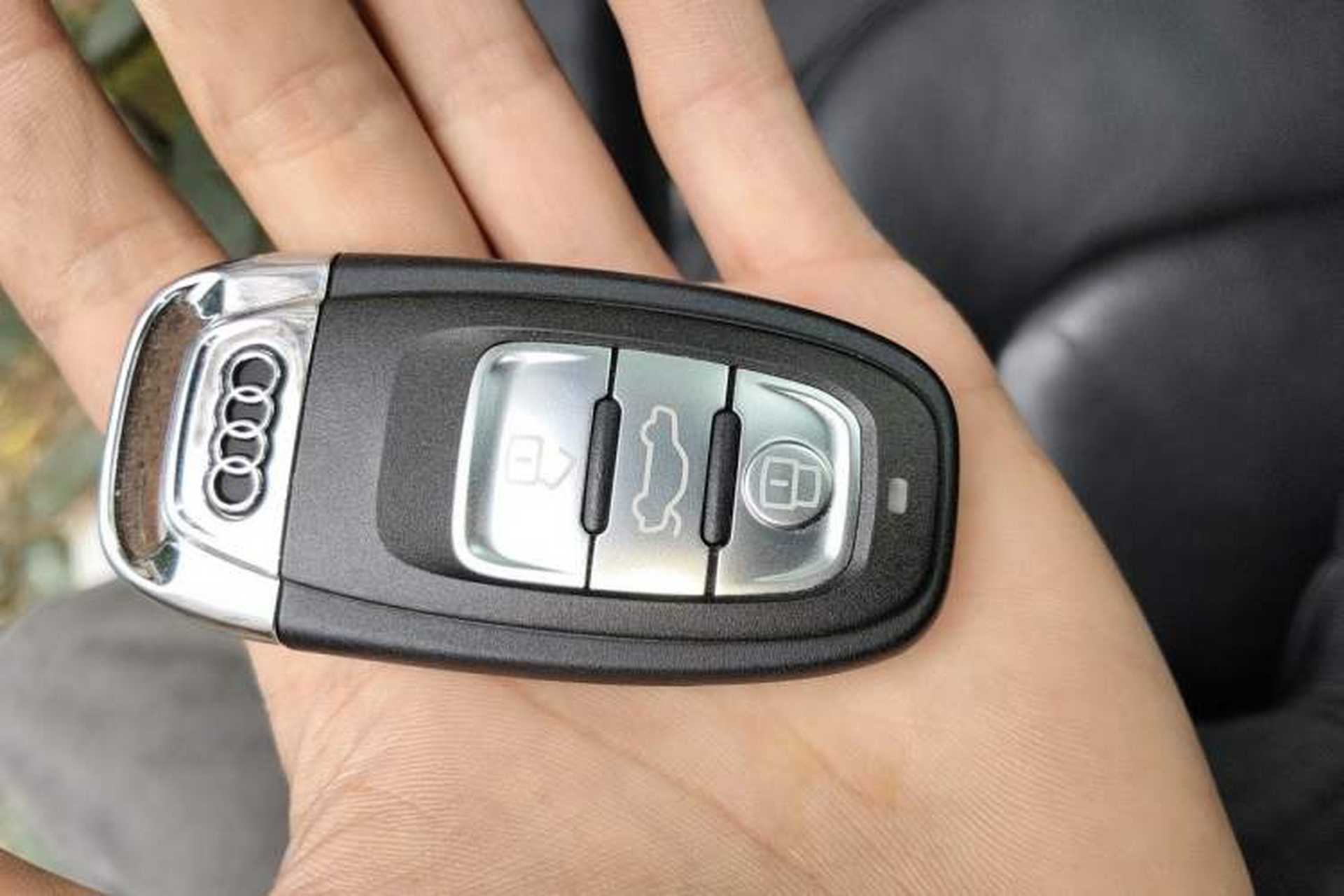 Used Audi A4L 2013 35 TFSI Automatic Comfort Model Vehicle Key