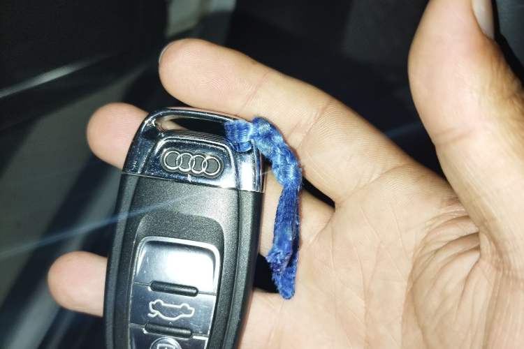 Used Audi A4L 2013 30 TFSI Automatic Comfort Model Vehicle Key
