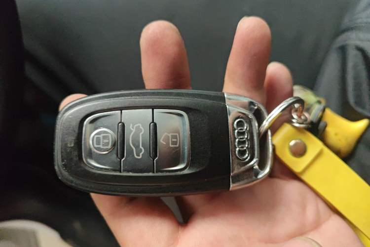 Used Audi A4L 2013 35 TFSI Automatic Comfort Model Vehicle Key