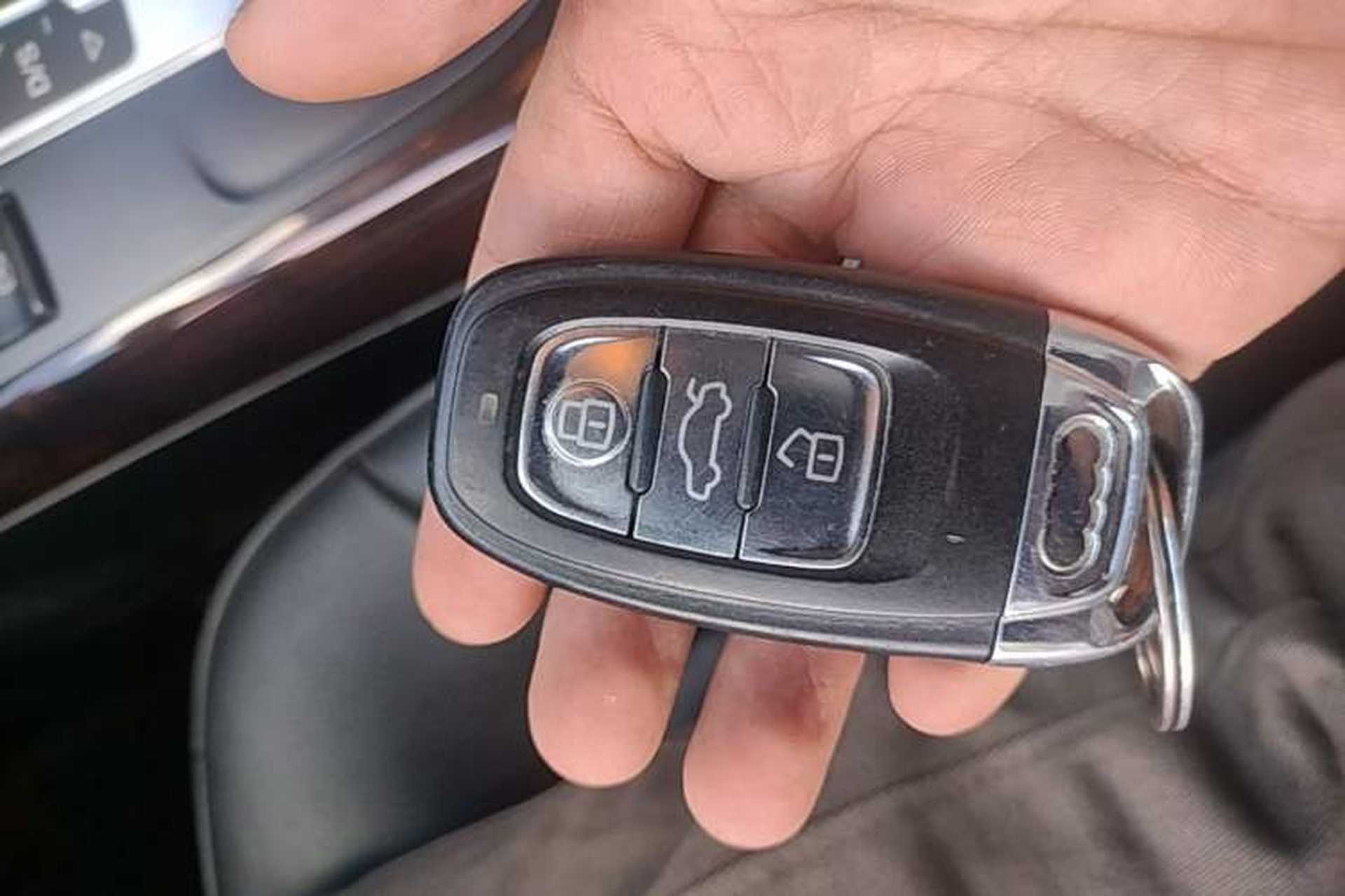 Used Audi A4L 2013 35 TFSI Automatic Comfort Model Vehicle Key
