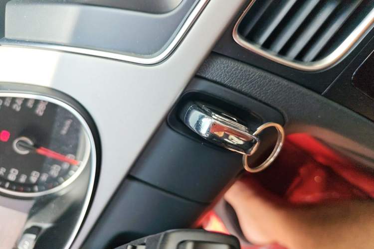Used Audi A4L 2013 35 TFSI Automatic Technology Edition Vehicle Key