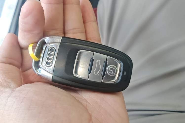 Used Audi A4L 2013 40 TFSI quattro Individual Sport Edition Vehicle Key