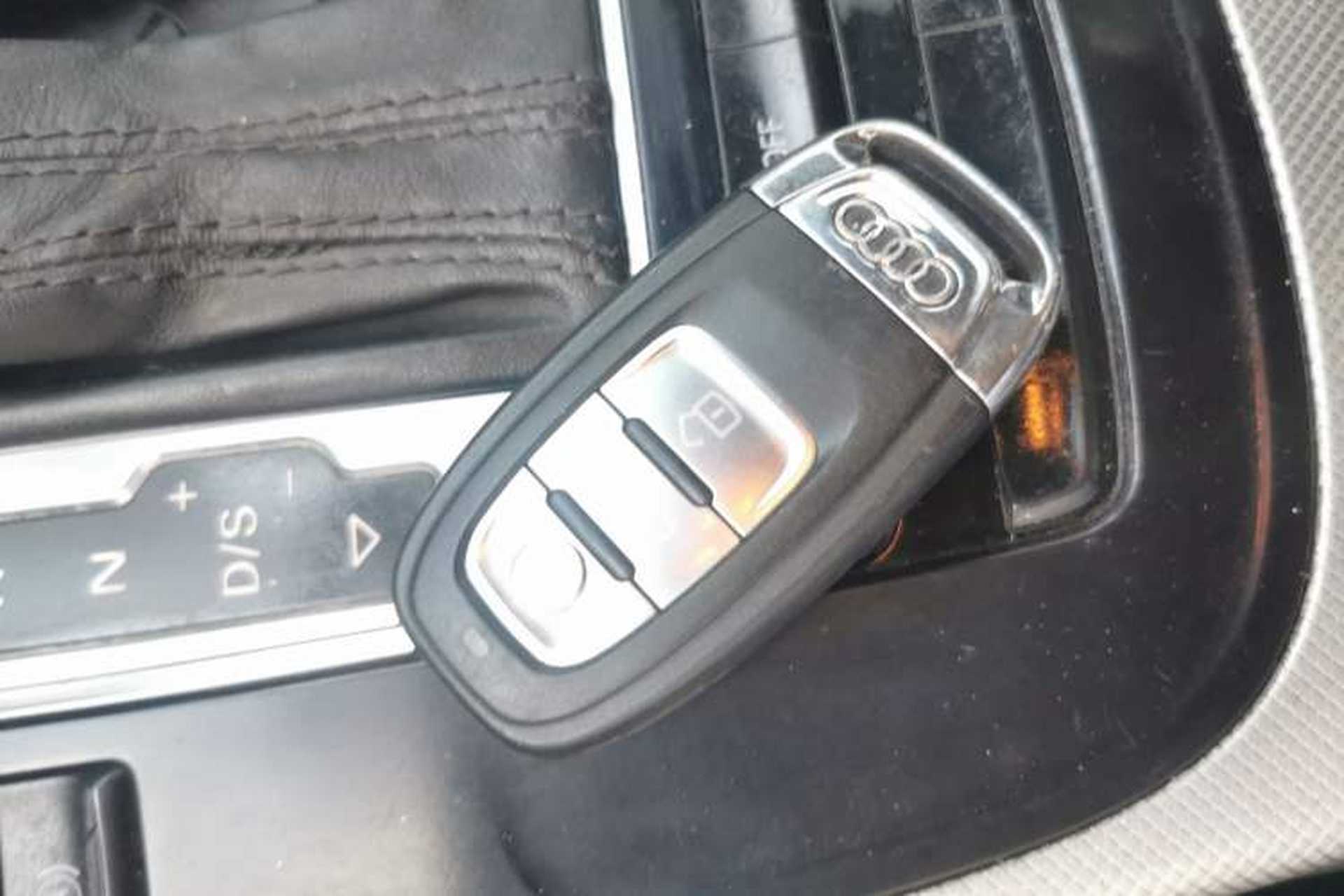 Used Audi A4L 2013 35 TFSI Automatic Comfort Model Vehicle Key
