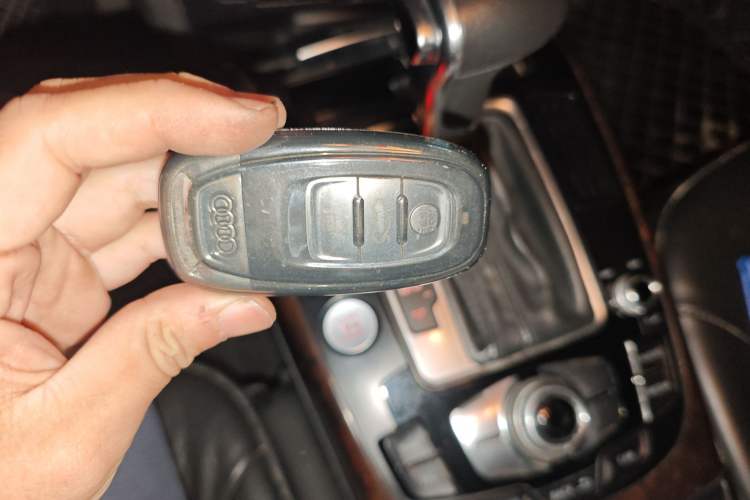 Used Audi A4L 2013 35 TFSI Automatic Technology Edition Vehicle Key