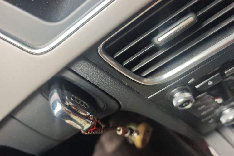 Used Audi A4L 2013 35 TFSI Automatic Technology Edition Vehicle Key