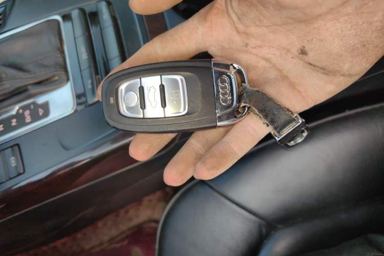 Used Audi A4L 2013 35 TFSI Automatic Comfort Model Vehicle Key