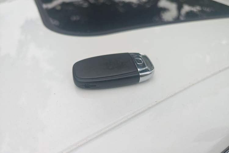 Used Audi A4L 2013 35 TFSI Automatic Comfort Model Vehicle Key