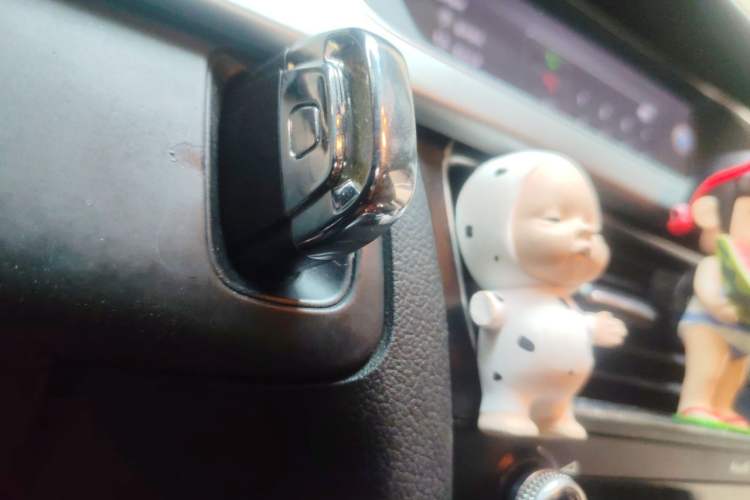 Used Audi A4L 2013 35 TFSI Automatic Comfort Model Vehicle Key