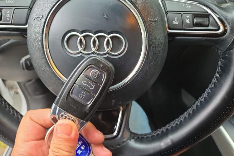 Used Audi A4L 2013 40 TFSI quattro Individual Sport Edition Vehicle Key