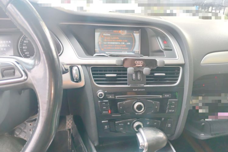 Used Audi A4L 2013 40 TFSI quattro Individual Sport Edition Audio And AC Panel