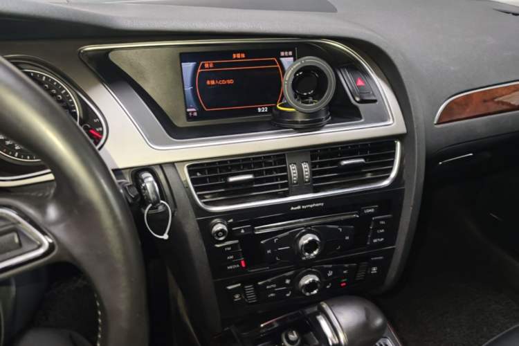 Used Audi A4L 2013 35 TFSI Automatic Comfort Model Audio And AC Panel