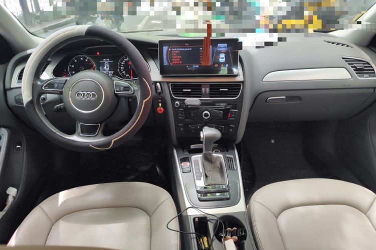 Used Audi A4L 2013 35 TFSI Automatic Standard Model Center Console