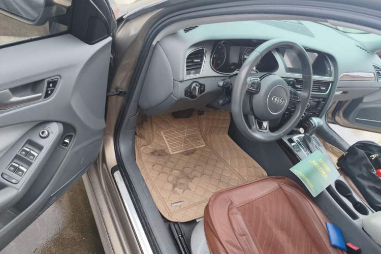 Used Audi A4L 2013 35 TFSI Automatic Comfort Model Driver Seat