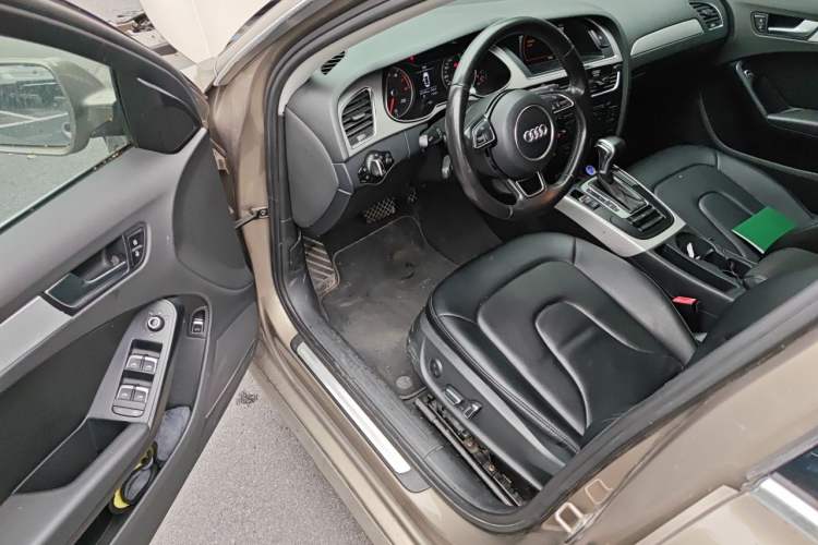 Used Audi A4L 2013 35 TFSI Automatic Standard Model Driver Seat