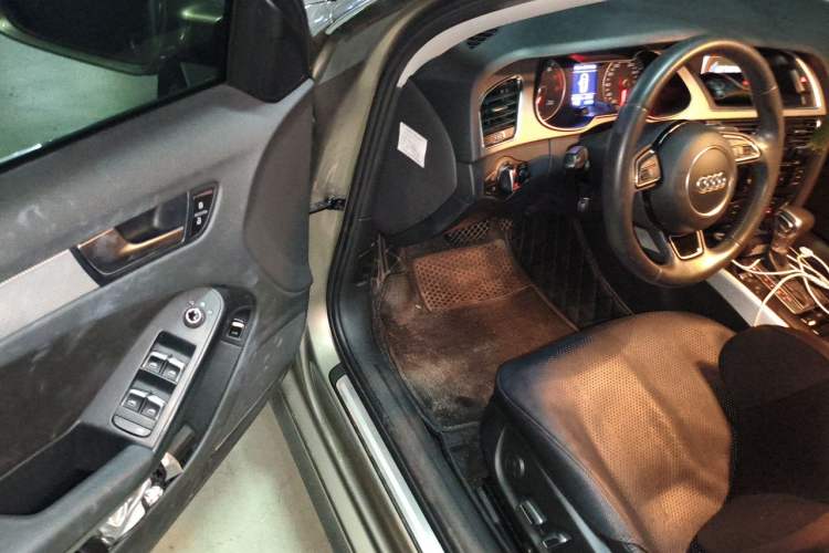 Used Audi A4L 2013 35 TFSI Automatic Standard Model Driver Seat
