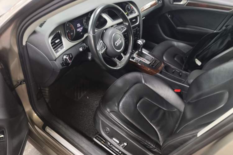 Used Audi A4L 2013 35 TFSI Automatic Comfort Model Driver Seat