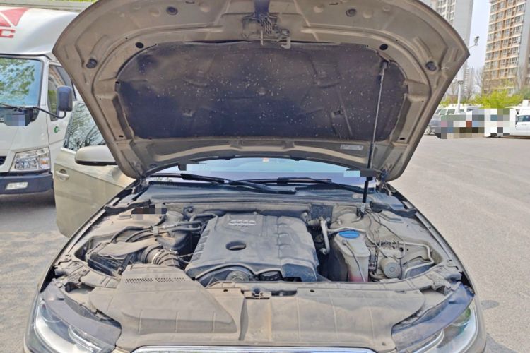 Used Audi A4L 2013 35 TFSI Automatic Comfort Model Engine Bay