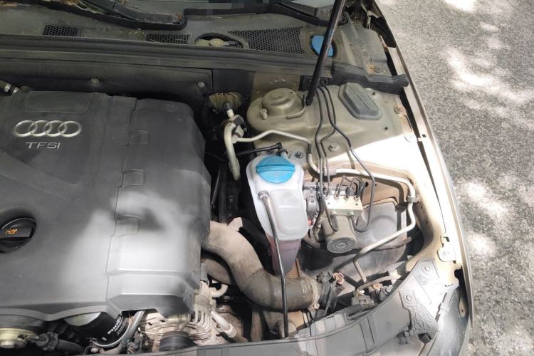Used Audi A4L 2013 35 TFSI Automatic Standard Model Engine Bay Left