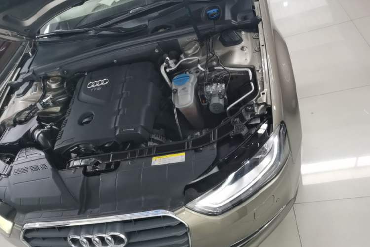Used Audi A4L 2013 35 TFSI Automatic Standard Model Engine Bay Left