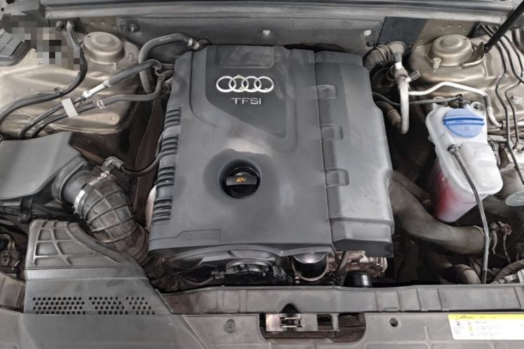 Used Audi A4L 2013 35 TFSI Automatic Comfort Model Engine Bay