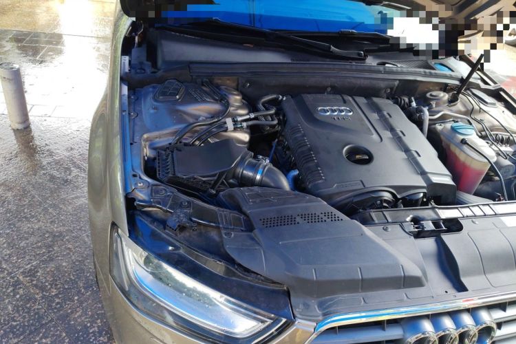 Used Audi A4L 2013 35 TFSI Automatic Standard Model Engine Bay Right