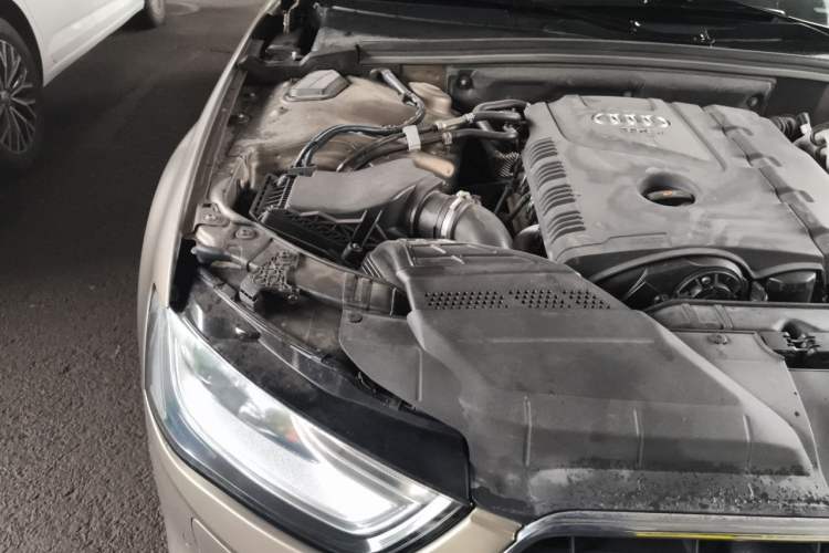 Used Audi A4L 2013 35 TFSI Automatic Standard Model Engine Bay Right