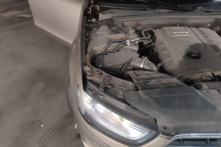Used Audi A4L 2013 35 TFSI Automatic Standard Model Engine Bay Right
