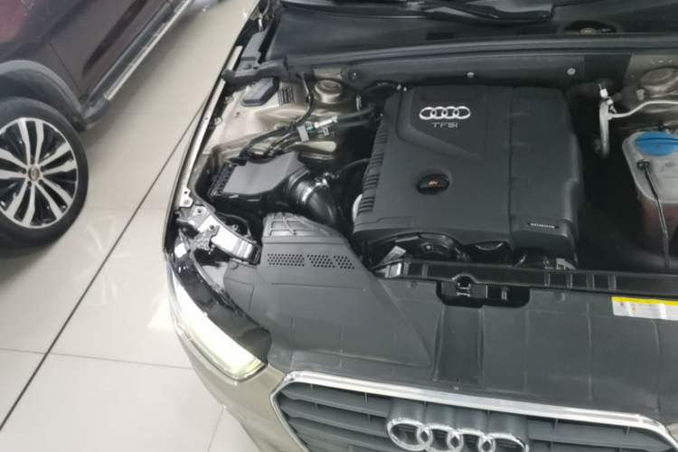 Used Audi A4L 2013 35 TFSI Automatic Standard Model Engine Bay Right