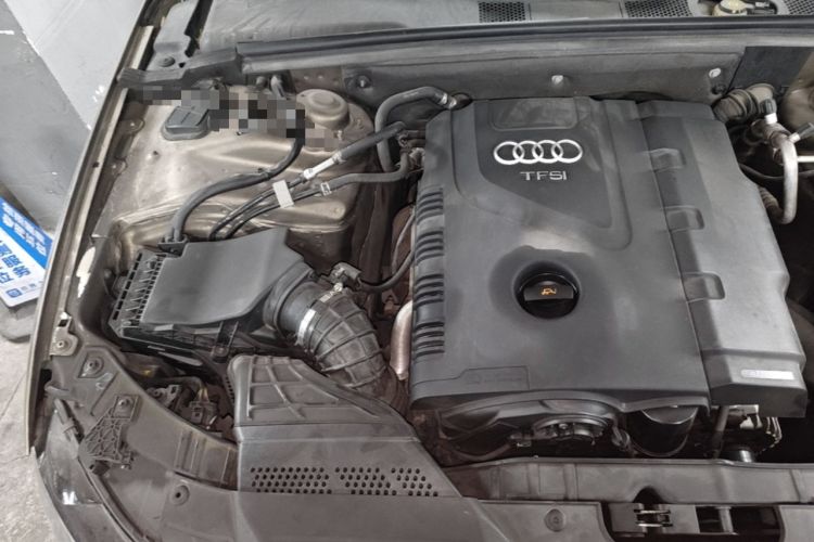 Used Audi A4L 2013 35 TFSI Automatic Comfort Model Engine Bay Right