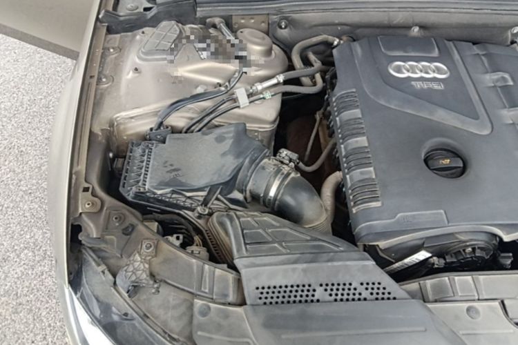 Used Audi A4L 2013 35 TFSI Automatic Comfort Model Engine Bay Right