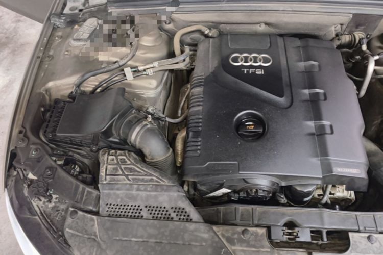 Used Audi A4L 2013 35 TFSI Automatic Comfort Model Engine Bay Right