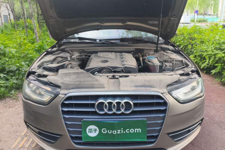 Used Audi A4L 2013 35 TFSI Automatic Comfort Model Engine Bay