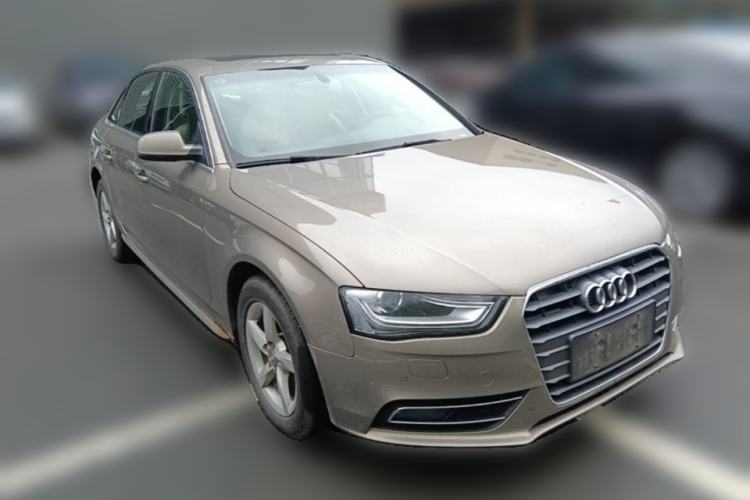 Used Audi A4L 2013 35 TFSI Automatic Standard Model Front Right 45 Deg