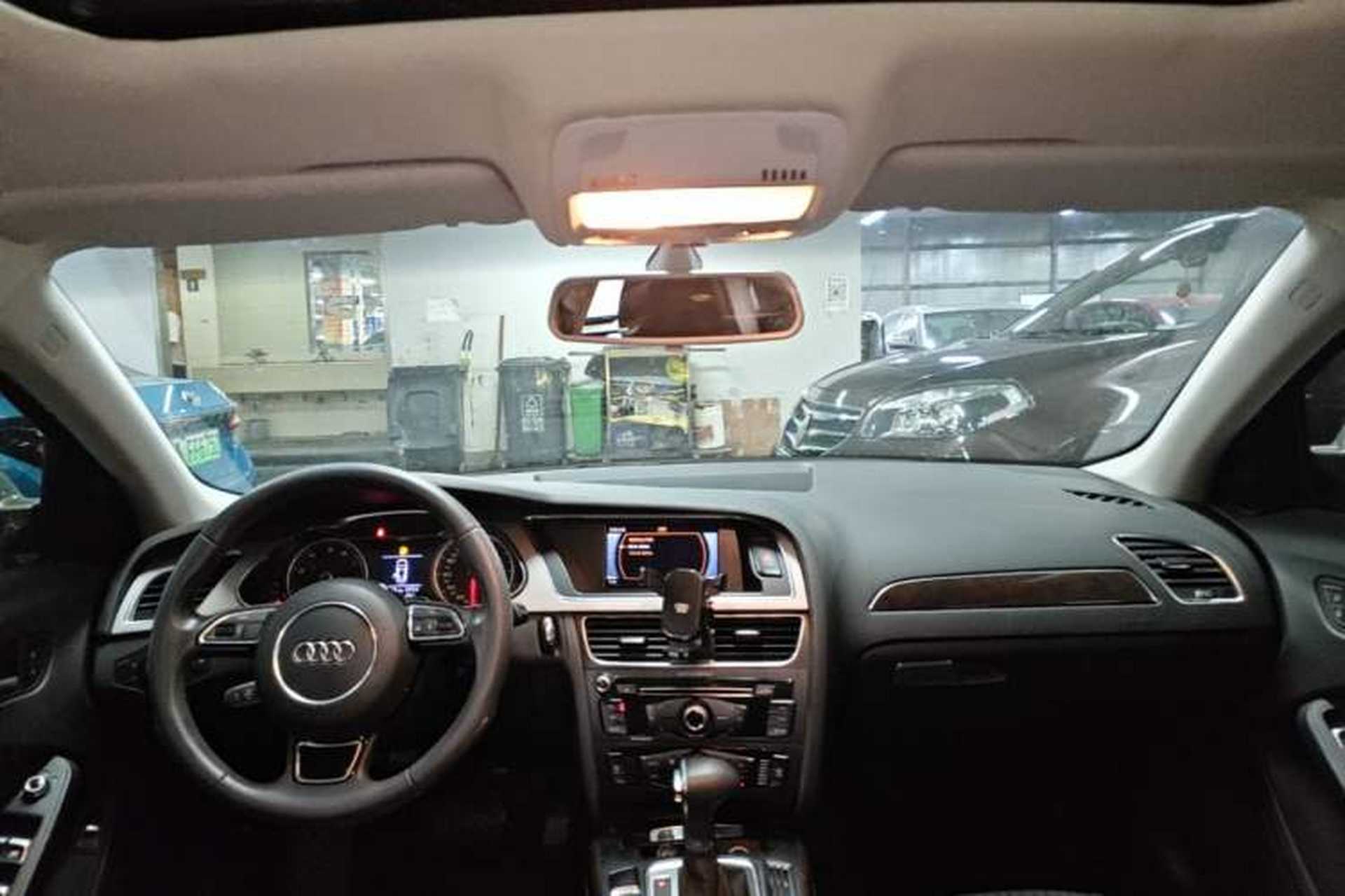 Used Audi A4L 2013 35 TFSI Automatic Comfort Model Headliner