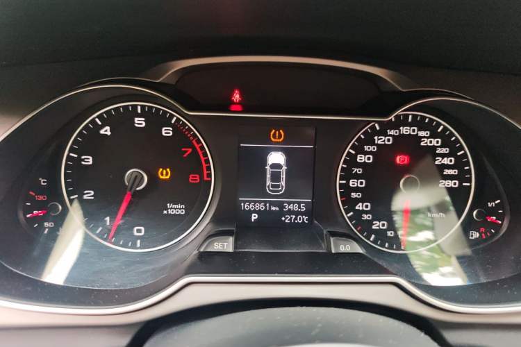 Used Audi A4L 2013 35 TFSI Automatic Standard Model Instrument Cluster