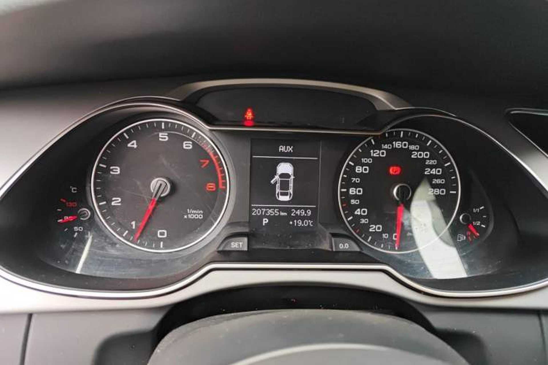 Used Audi A4L 2013 35 TFSI Automatic Standard Model Instrument Cluster