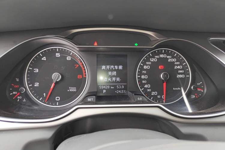 Used Audi A4L 2013 30 TFSI Automatic Comfort Model Instrument Cluster