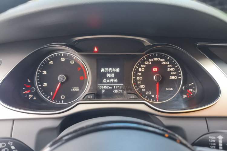 Used Audi A4L 2013 35 TFSI Automatic Comfort Model Instrument Cluster