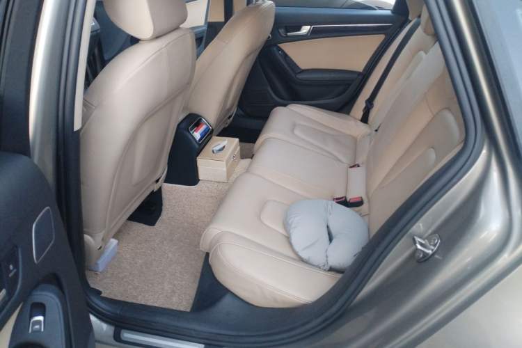 Used Audi A4L 2013 35 TFSI Automatic Comfort Model Left Rear Seat