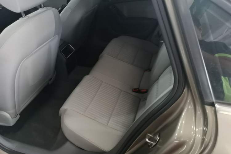 Used Audi A4L 2013 35 TFSI Automatic Standard Model Left Rear Seat