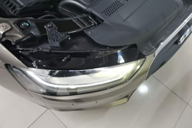 Used Audi A4L 2013 35 TFSI Automatic Standard Model Right Front Headlight