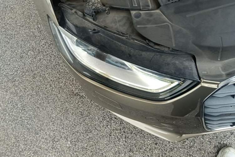 Used Audi A4L 2013 35 TFSI Automatic Comfort Model Right Front Headlight