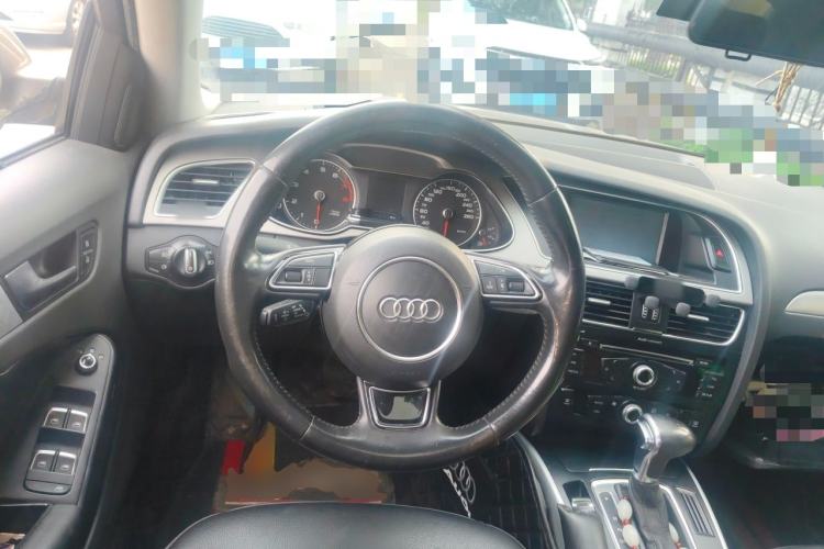 Used Audi A4L 2013 40 TFSI quattro Individual Sport Edition Steering Wheel