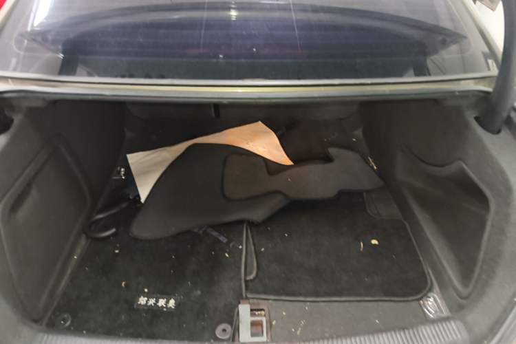 Used Audi A4L 2013 35 TFSI Automatic Comfort Model Trunk