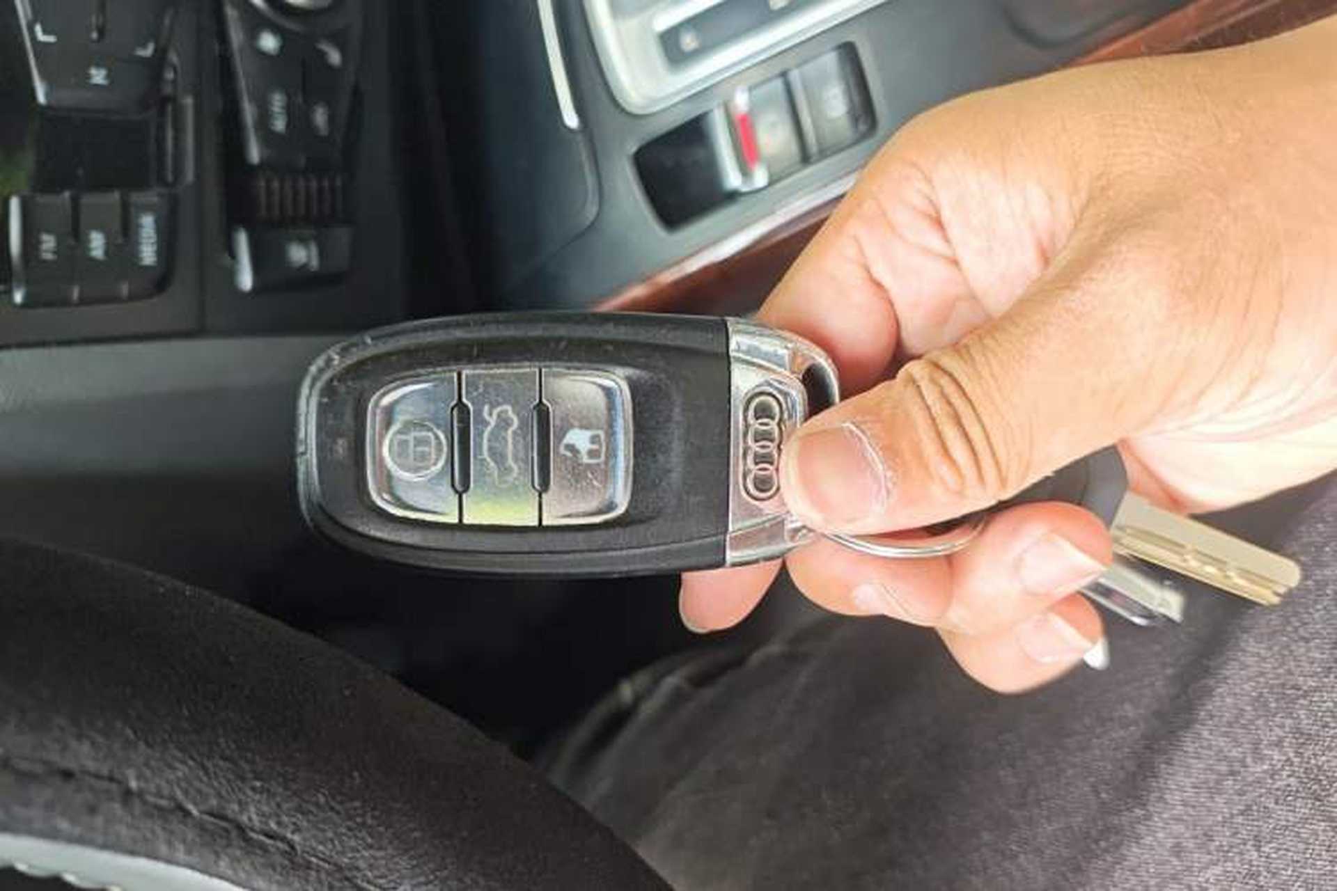 Used Audi A4L 2013 35 TFSI Automatic Comfort Model Vehicle Key