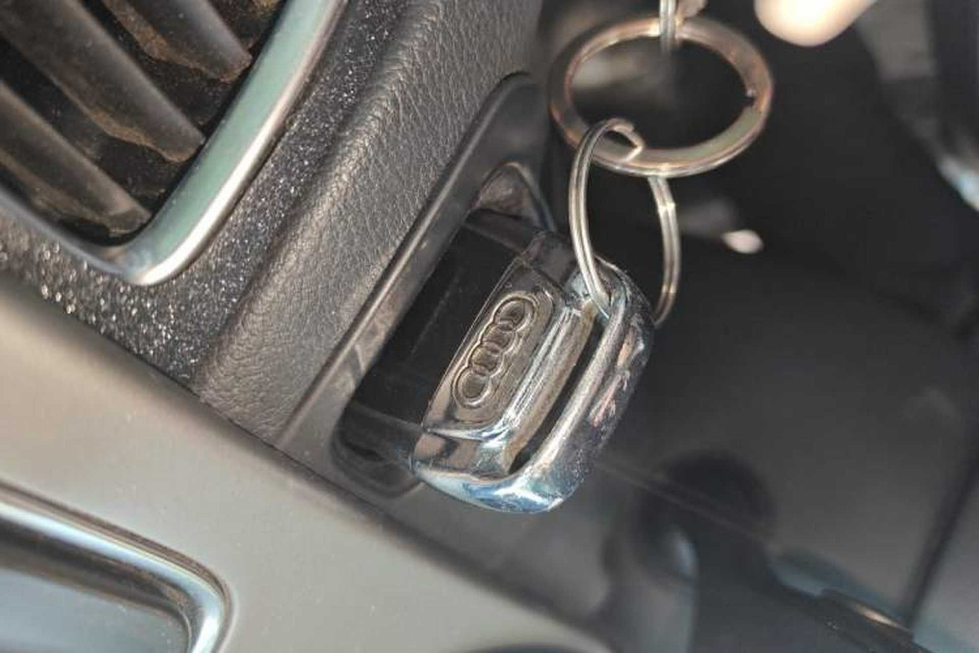 Used Audi A4L 2013 35 TFSI Automatic Comfort Model Vehicle Key