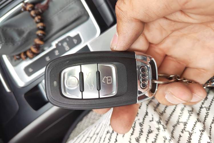 Used Audi A4L 2013 30 TFSI Automatic Comfort Model Vehicle Key