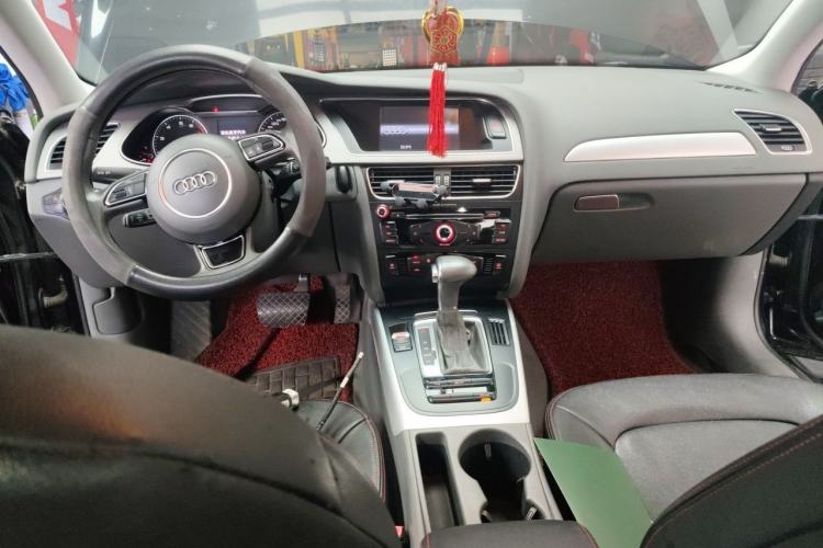 Used Audi A4L 2015 35 TFSI Automatic Standard Model Center Console
