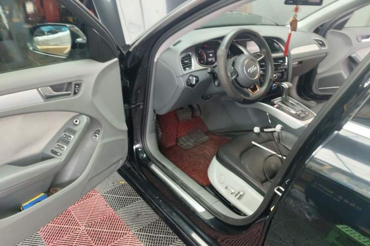 Used Audi A4L 2015 35 TFSI Automatic Standard Model Driver Seat